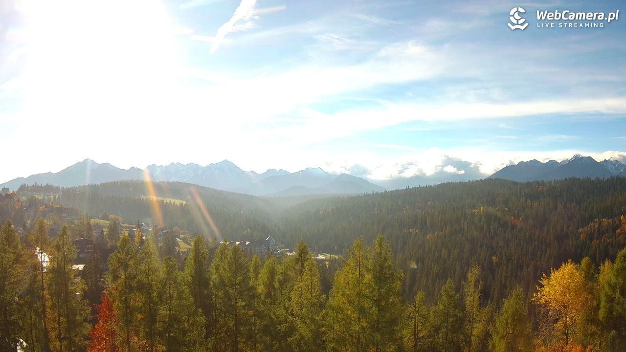 BUKOVINA Resort - widok na hotel, termy i spa - 23 październik 2025, 09:52