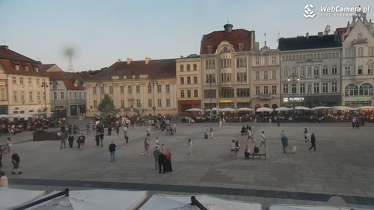 Bydgoszcz - widok na Rynek - 23 maj 2026, 20:49