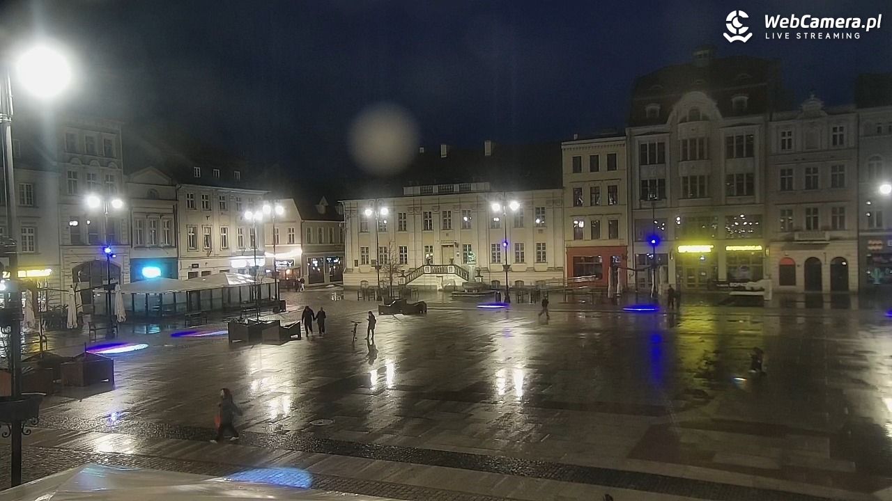 Bydgoszcz - widok na Rynek - 05 kwiecień 2026, 20:13