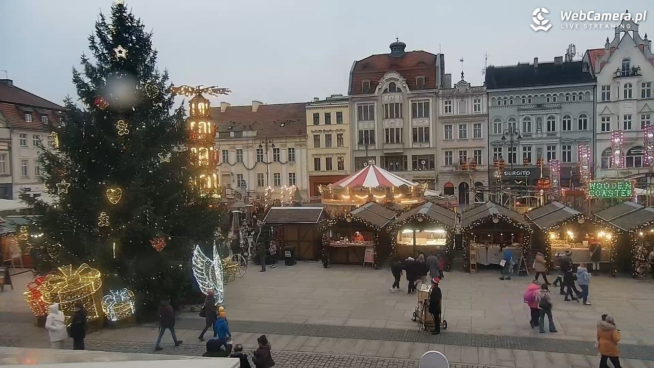 Bydgoszcz - widok na Rynek - 21 grudzień 2025, 14:47