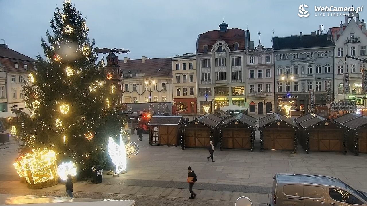 Bydgoszcz - widok na Rynek - 22 grudzień 2025, 15:40