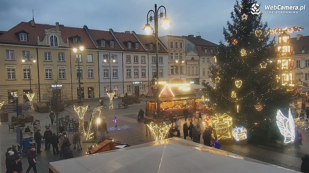 Bydgoszcz - widok na Rynek - 20 grudzień 2025, 15:37