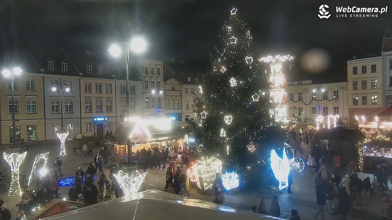 Bydgoszcz - widok na Rynek - 20 grudzień 2025, 18:12