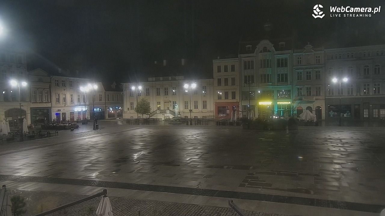 Bydgoszcz - widok na Rynek - 08 październik 2026, 22:29