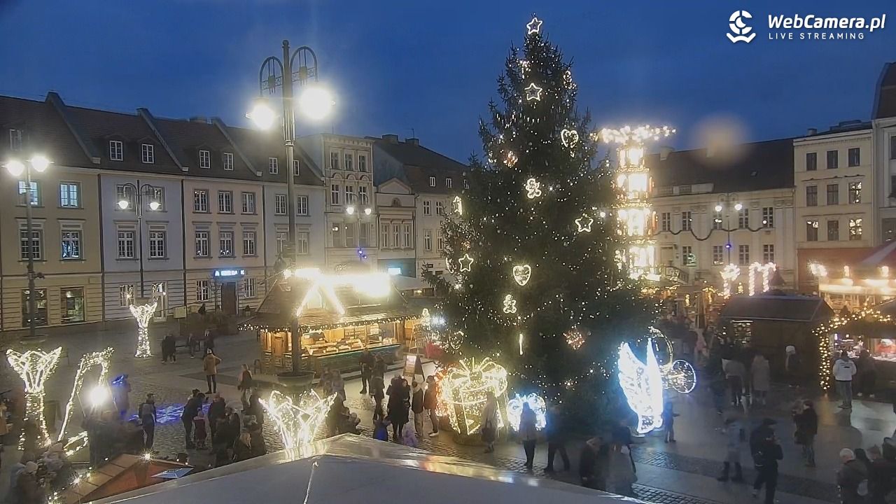 Bydgoszcz - widok na Rynek - 20 grudzień 2025, 15:54