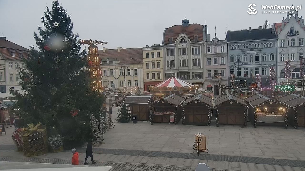 Bydgoszcz - widok na Rynek - 21 grudzień 2025, 12:36