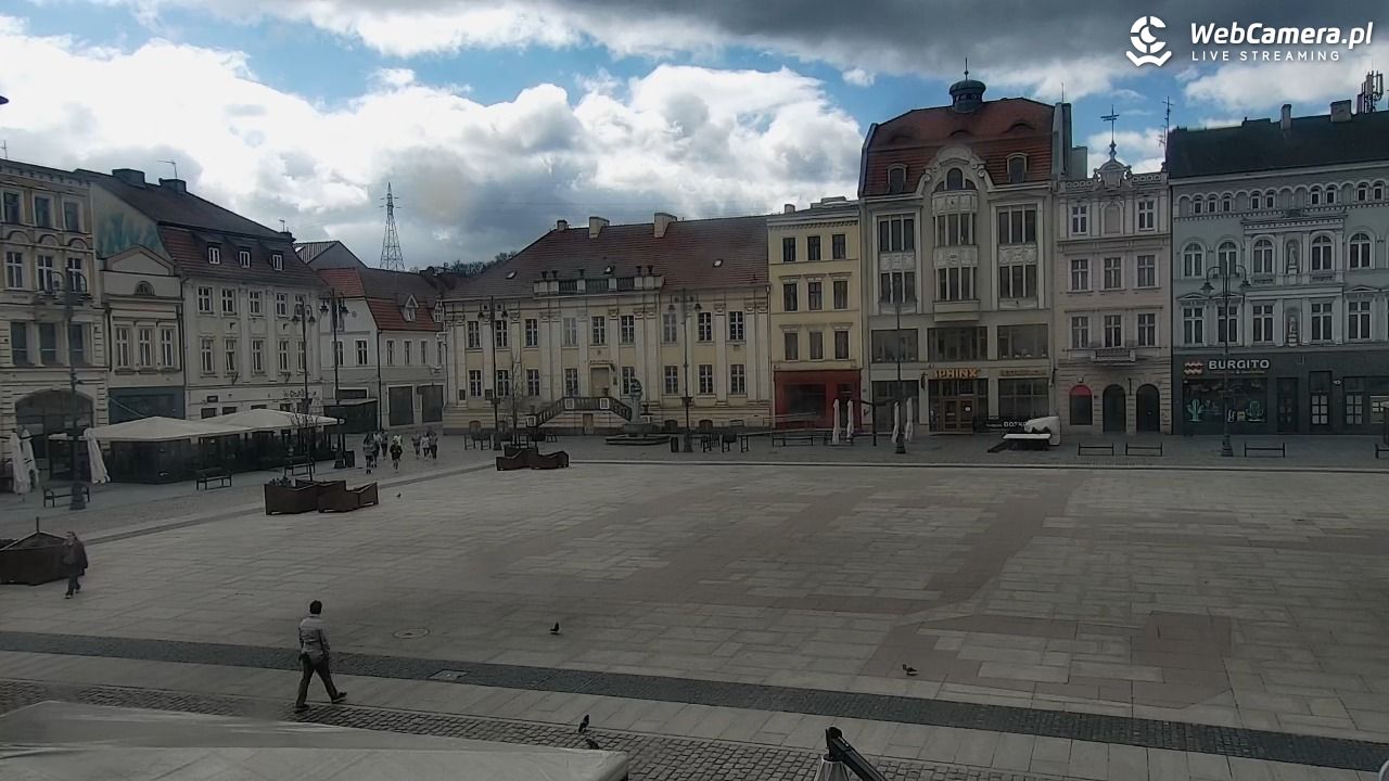 Bydgoszcz - widok na Rynek - 06 kwiecień 2026, 11:08