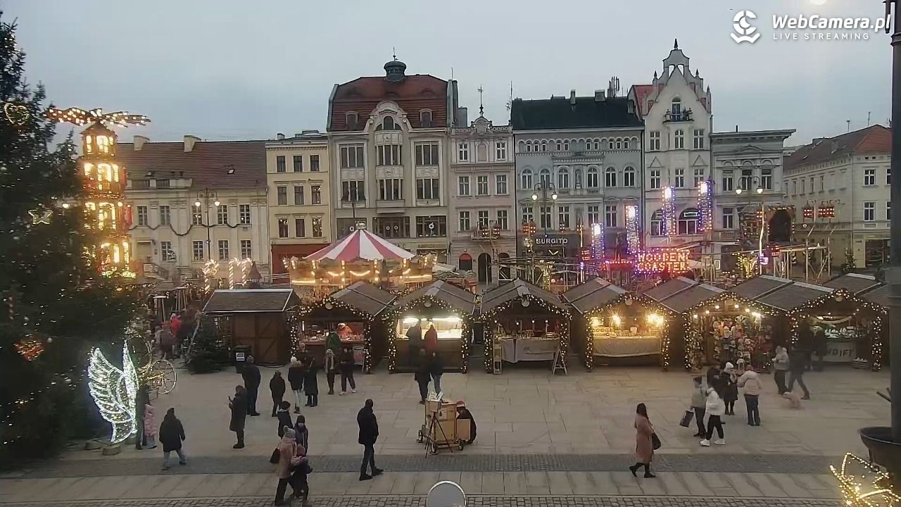 Bydgoszcz - widok na Rynek - 21 grudzień 2025, 15:09
