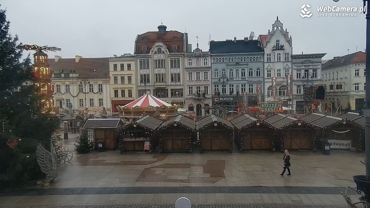 Bydgoszcz - widok na Rynek - 20 grudzień 2025, 11:25