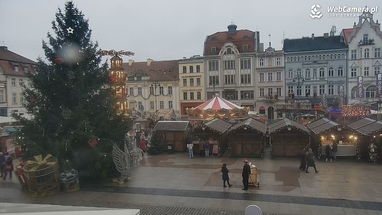 Bydgoszcz - widok na Rynek - 20 grudzień 2025, 13:00