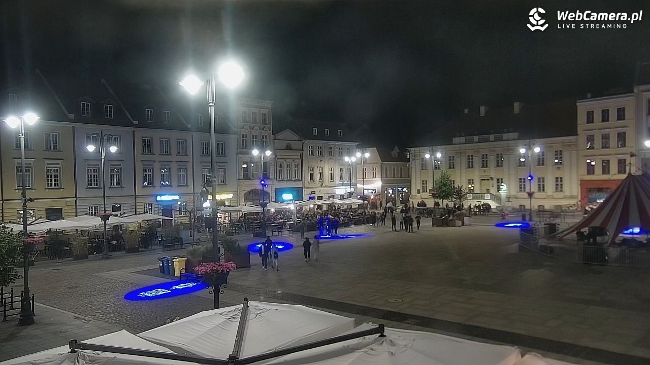 Bydgoszcz - widok na Rynek - 14 czerwiec 2025, 00:02