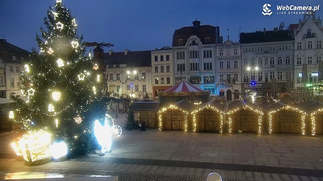 Bydgoszcz - widok na Rynek - 21 grudzień 2025, 07:34