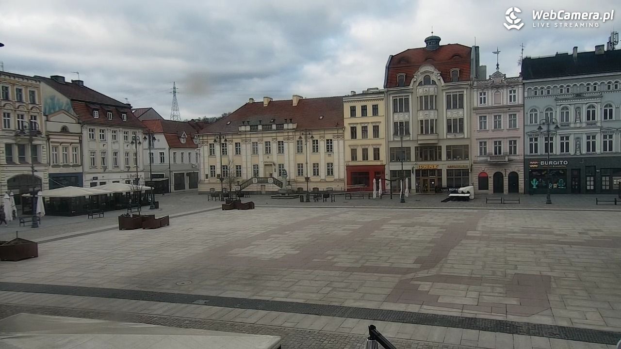 Bydgoszcz - widok na Rynek - 07 kwiecień 2026, 07:45