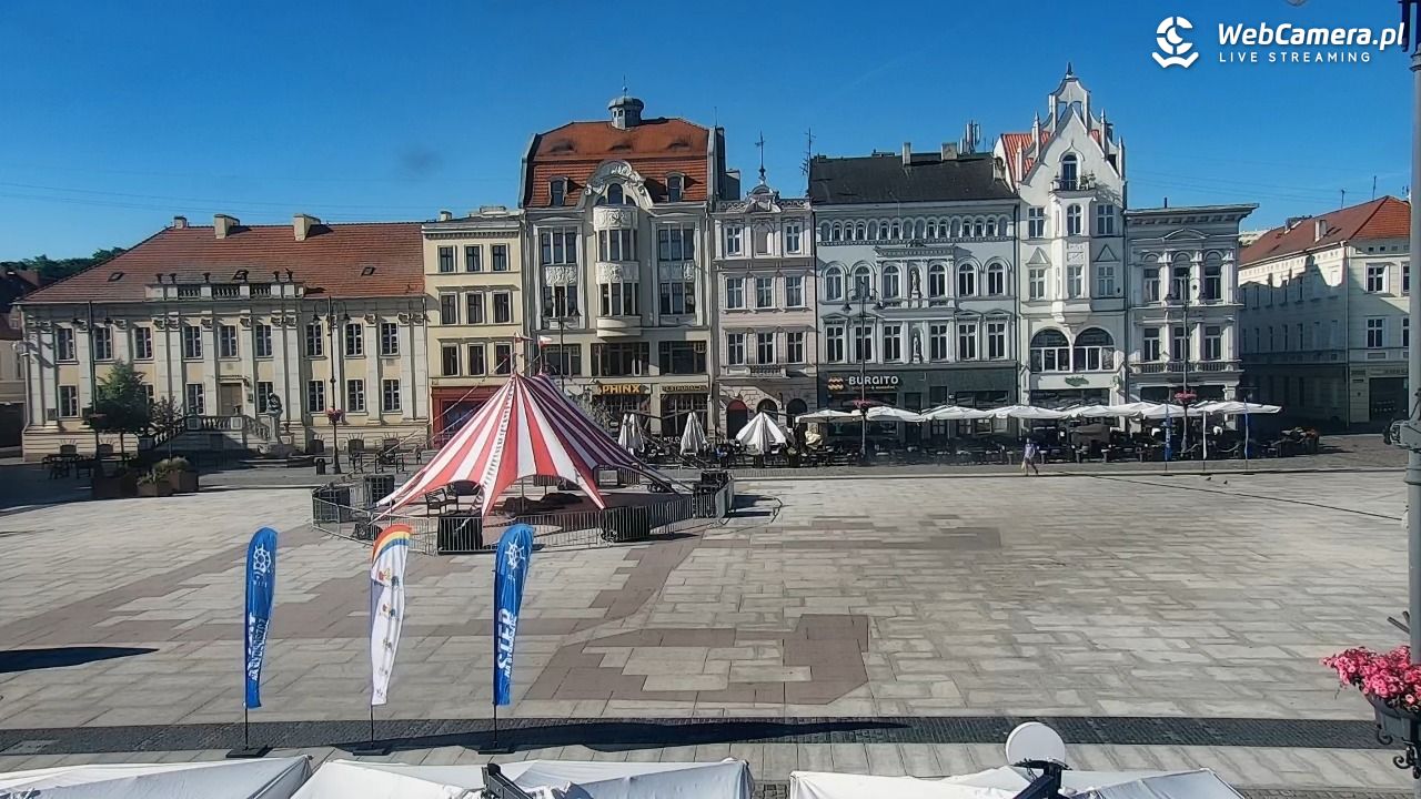 Bydgoszcz - widok na Rynek - 14 czerwiec 2025, 08:12
