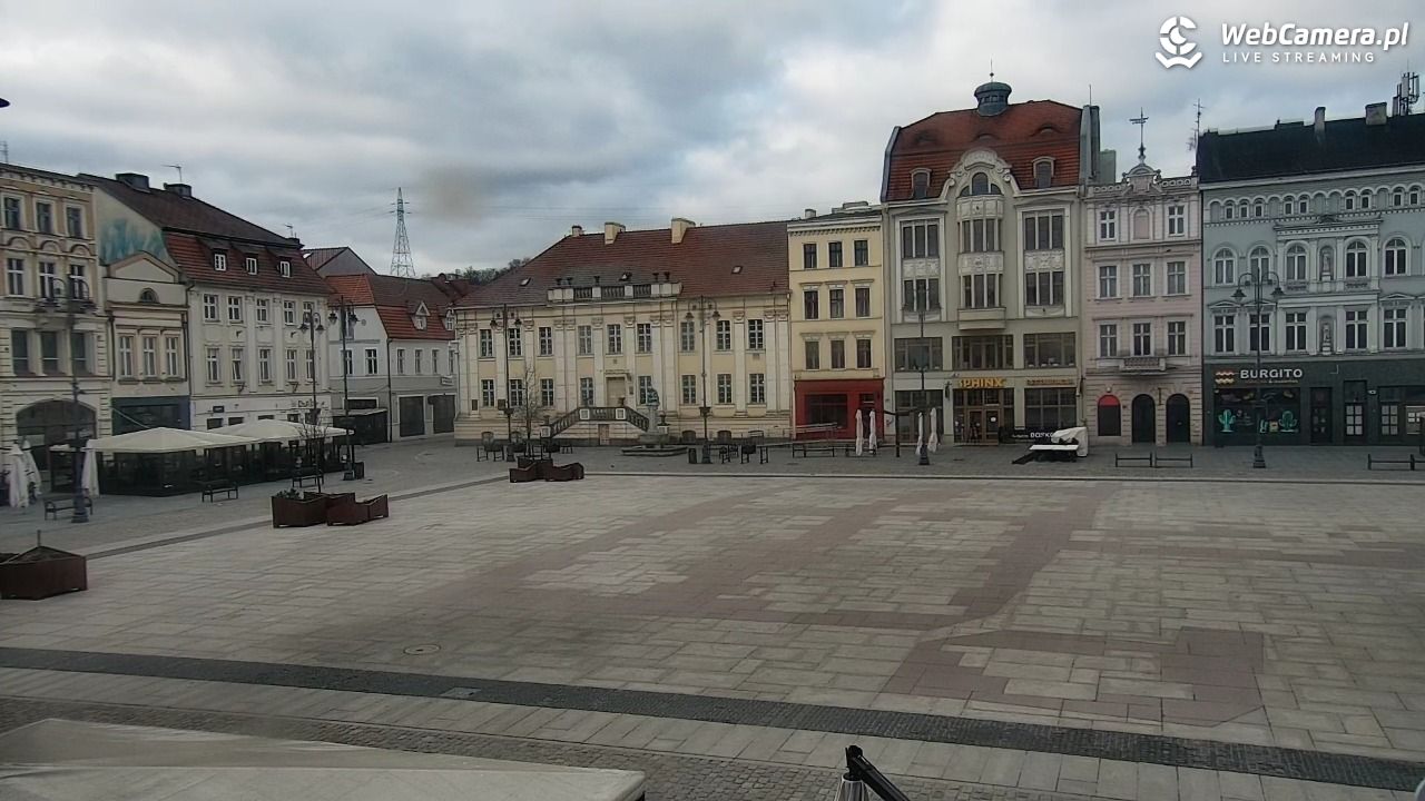 Bydgoszcz - widok na Rynek - 07 kwiecień 2026, 07:45