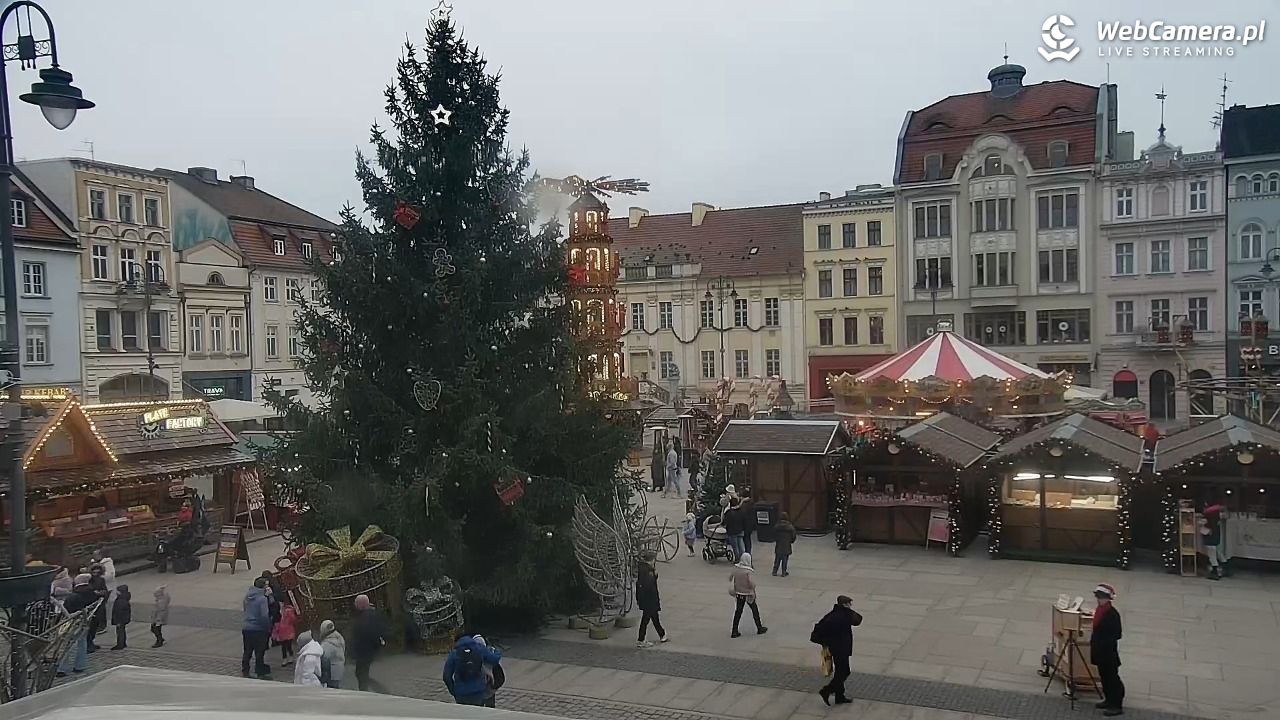 Bydgoszcz - widok na Rynek - 21 grudzień 2025, 13:16