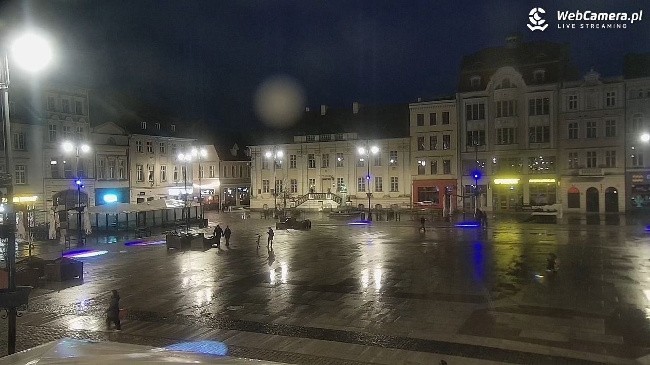 Bydgoszcz - widok na Rynek - 05 kwiecień 2026, 20:13
