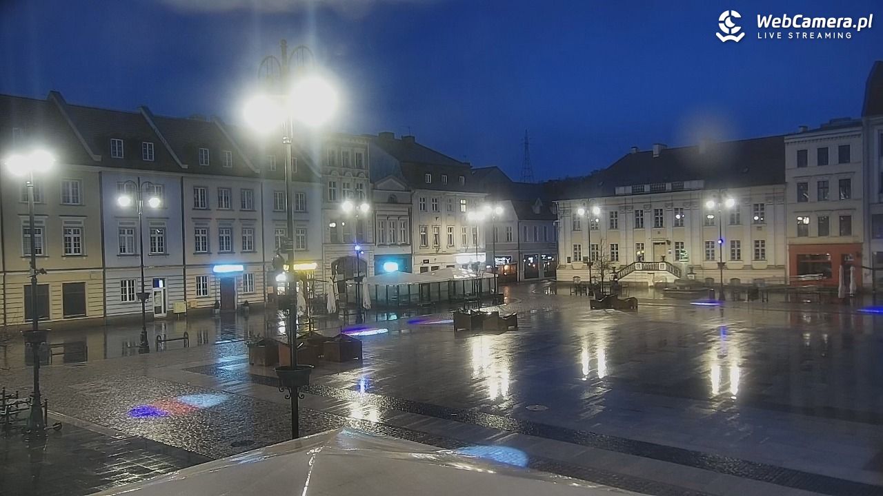 Bydgoszcz - widok na Rynek - 05 kwiecień 2026, 19:52