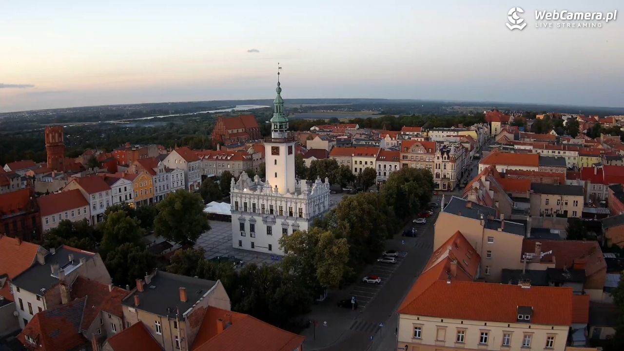 Chełmno - widok na starówkę - 12 sierpień 2026, 20:23