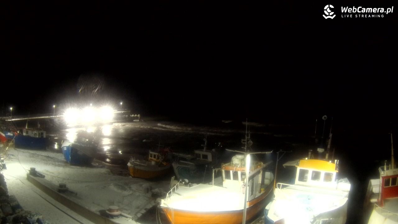CHŁOPY - widok na kutry rybackie - 28 styczeń 2026, 22:43