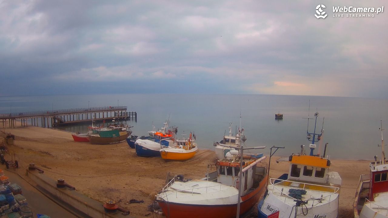 CHŁOPY - widok na kutry rybackie - 16 marzec 2026, 17:17