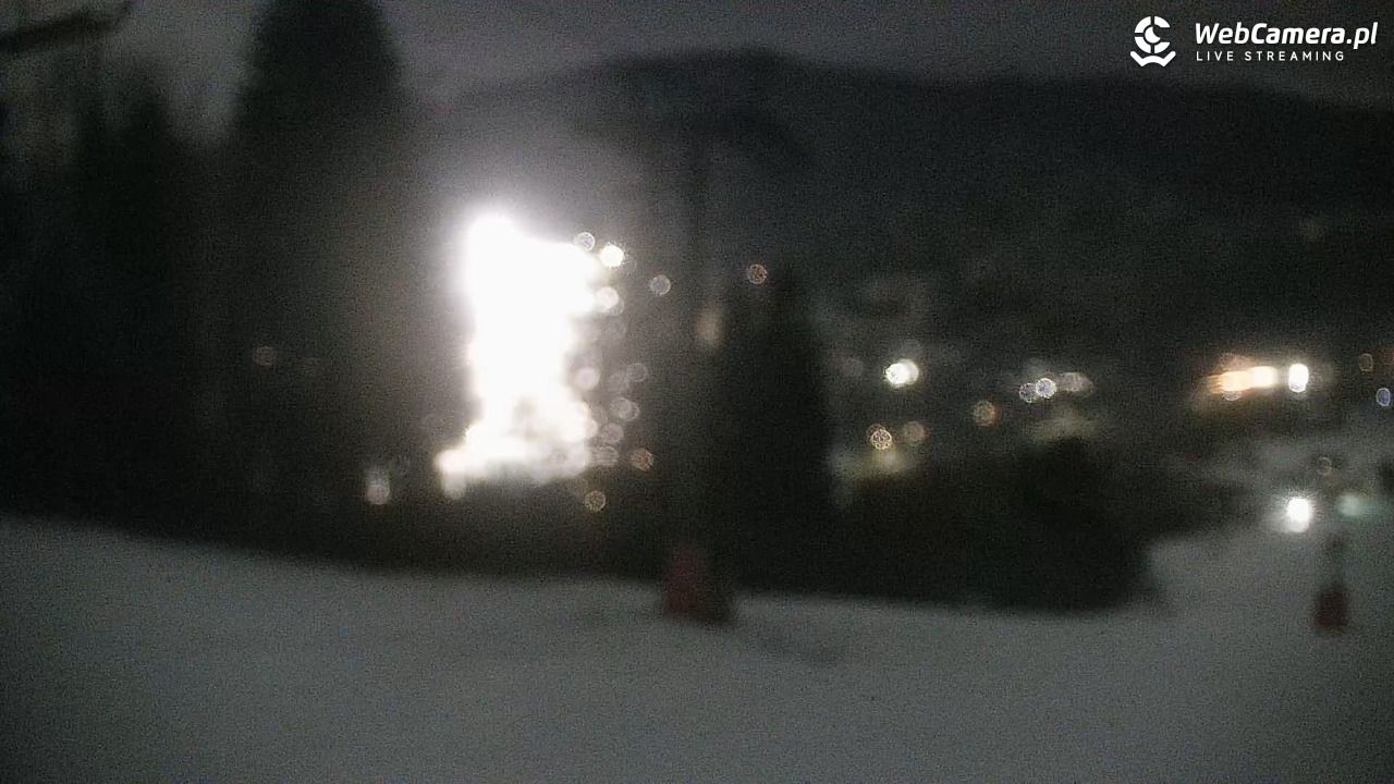 Cieńków - Stacja Narciarska widok z góry - 05 grudzień 2025, 20:41