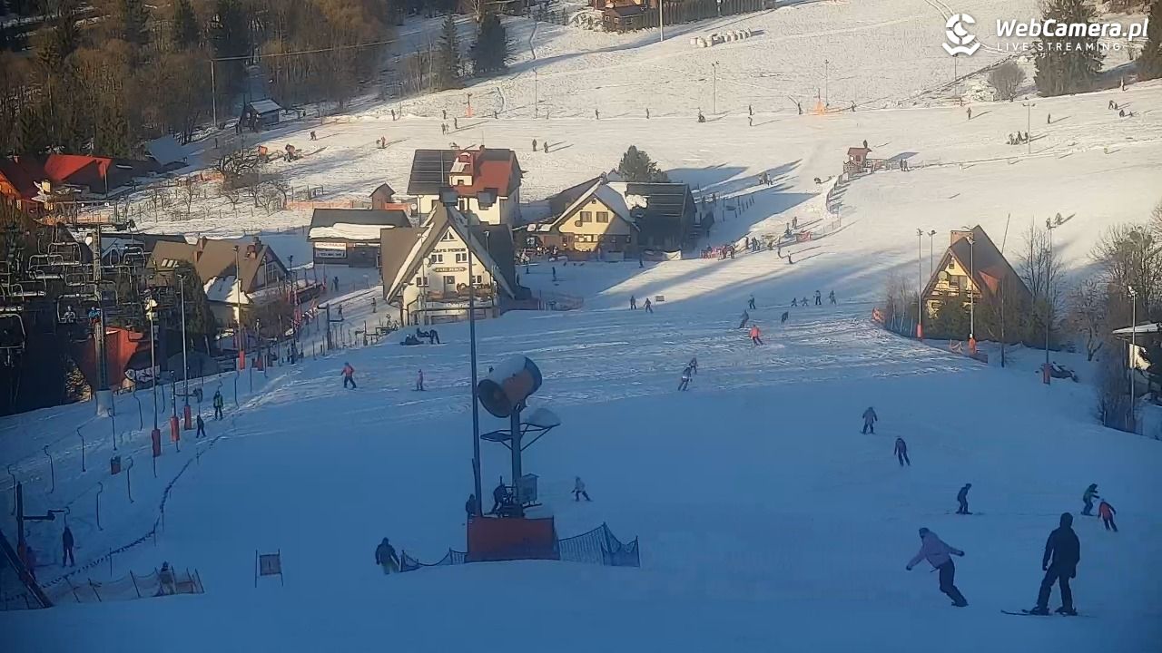 Cieńków - Stacja Narciarska widok z góry - 19 styczeń 2026, 14:31