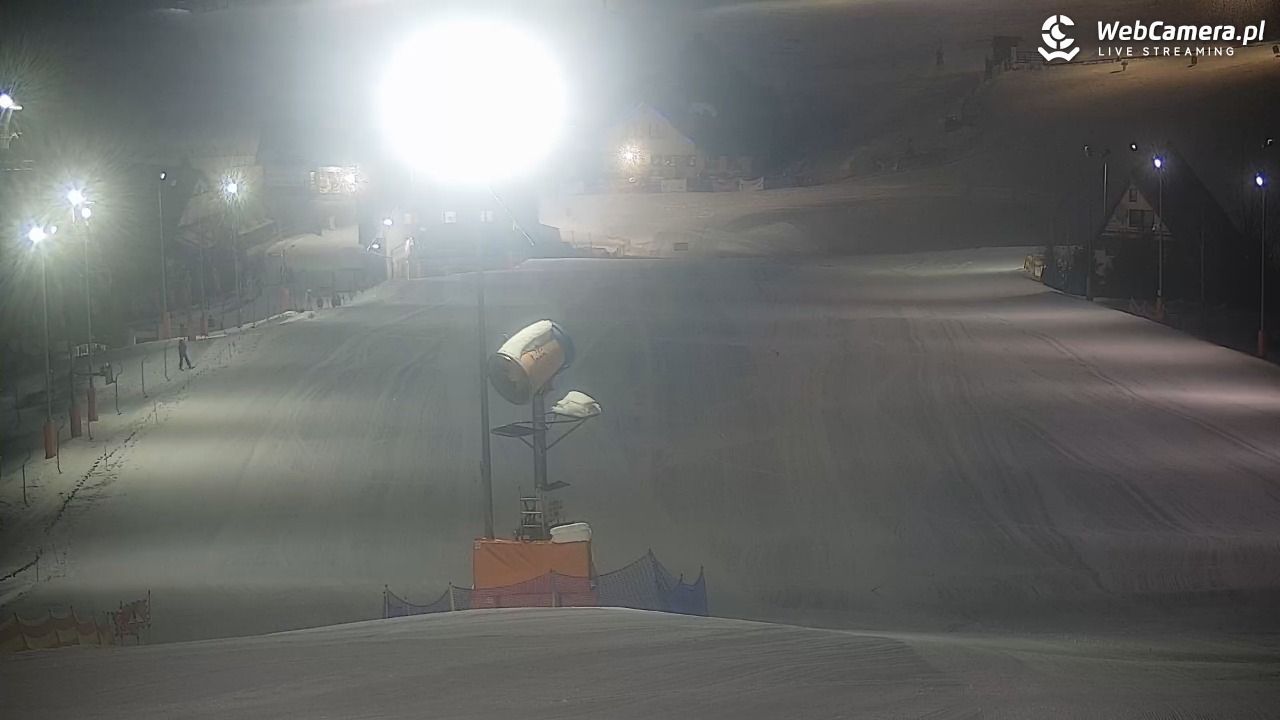 Cieńków - Stacja Narciarska widok z góry - 21 styczeń 2026, 17:07