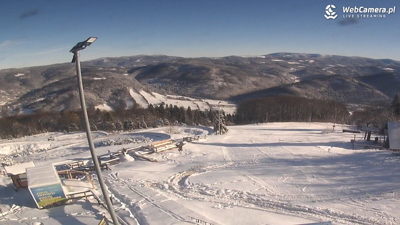 Ustroń - widok na stok - 28 listopad 2025, 10:31