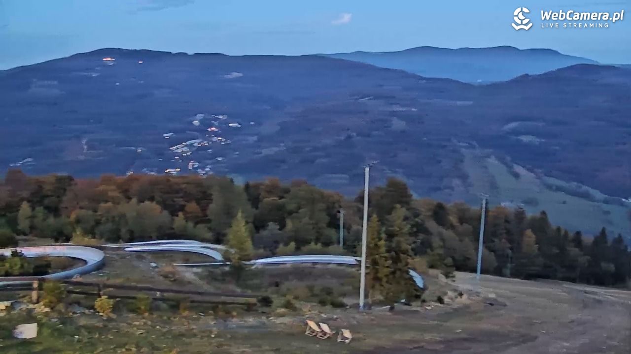Ustroń - widok na stok/nowe ujęcie - 17 październik 2026, 16:15