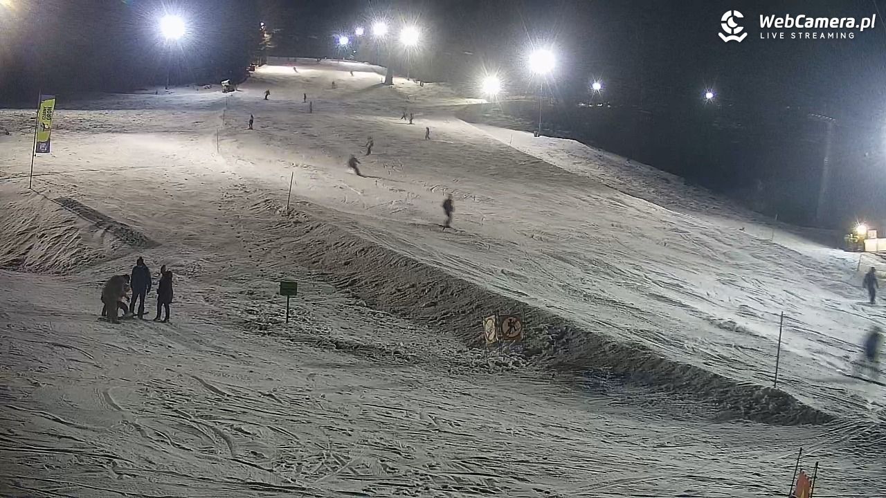 Rzyki - widok na dolny stok i orczyk w Czarnym Groniu - 17 styczeń 2026, 19:16