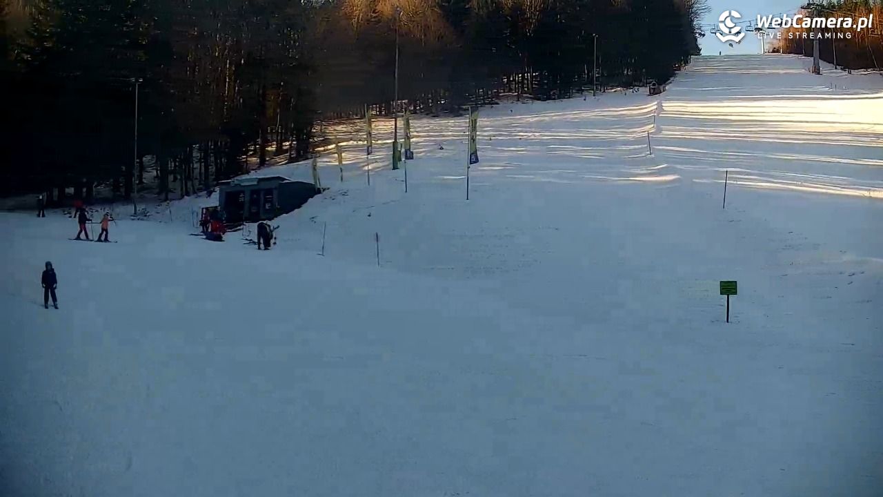 Rzyki - widok na dolny stok i orczyk w Czarnym Groniu - 21 styczeń 2026, 10:55