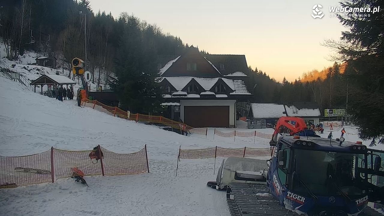 Rzyki - widok na dolny stok i orczyk w Czarnym Groniu - 18 styczeń 2026, 14:38