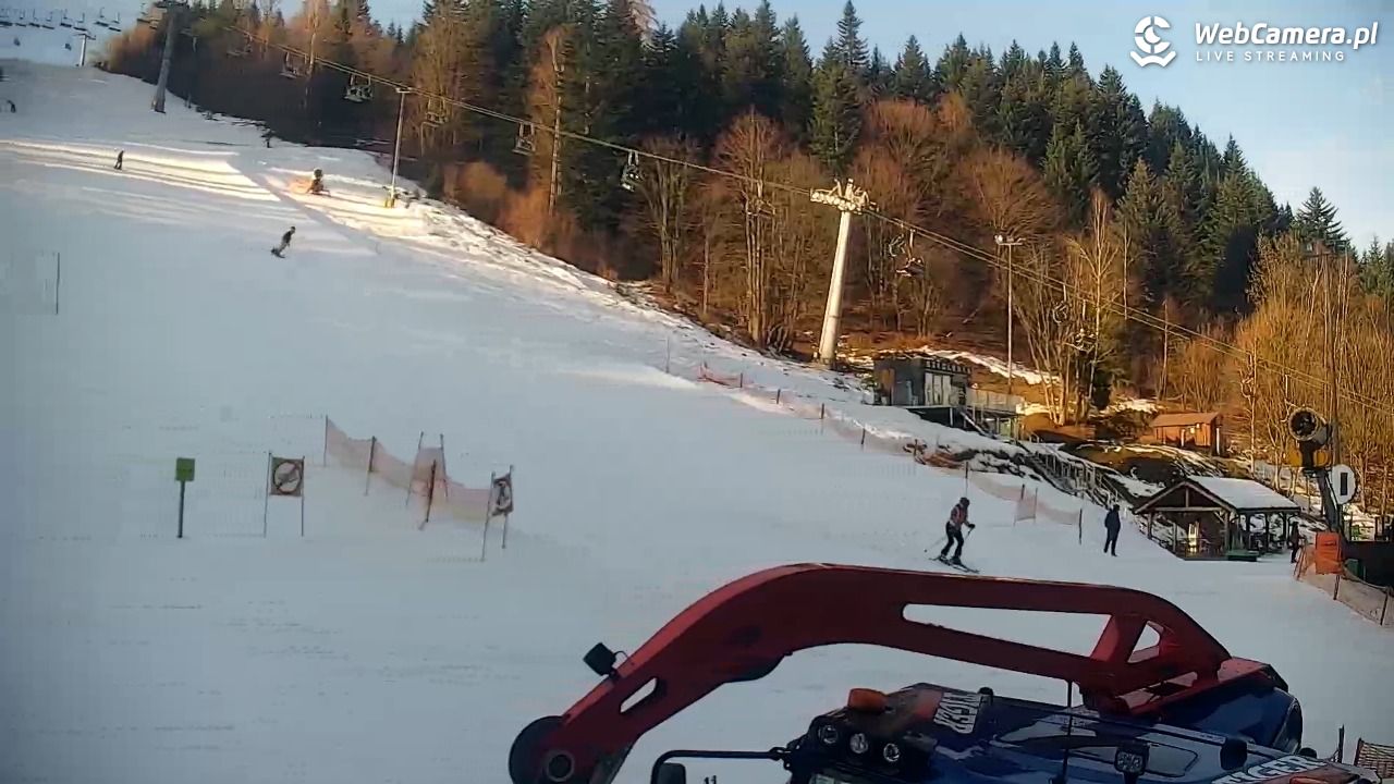 Rzyki - widok na dolny stok i orczyk w Czarnym Groniu - 06 grudzień 2025, 10:36