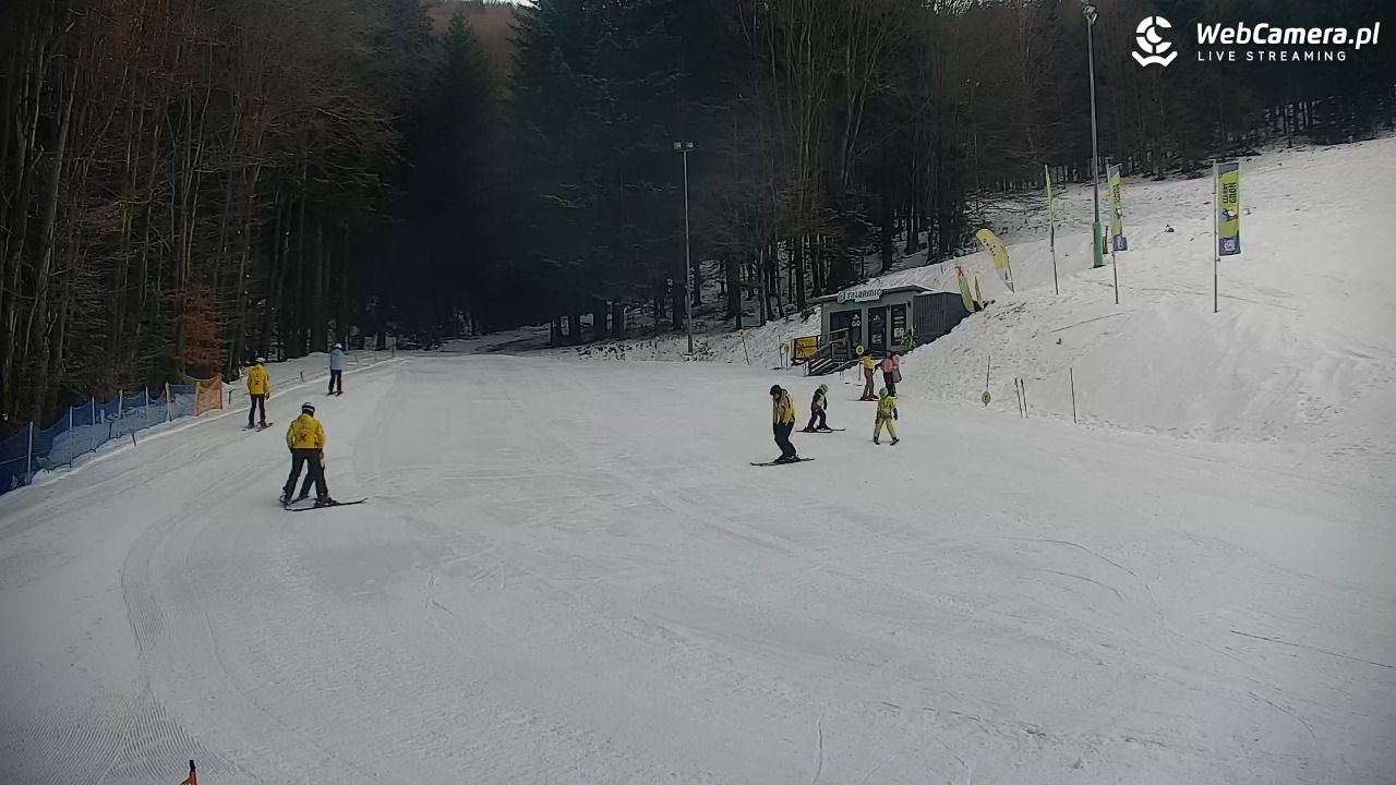 Rzyki - widok na dolny stok i orczyk w Czarnym Groniu - 18 styczeń 2026, 08:18