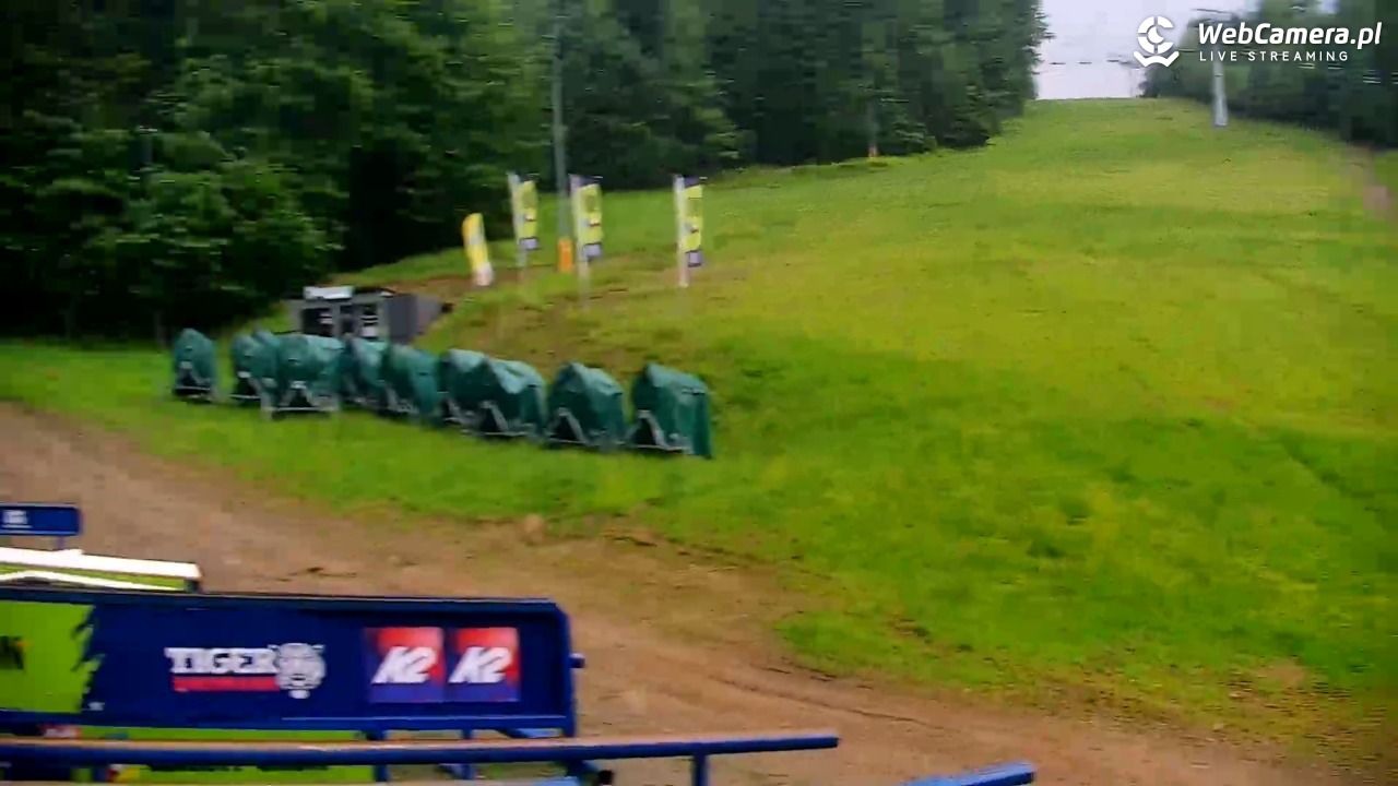 Rzyki - widok na dolny stok i orczyk w Czarnym Groniu - 09 czerwiec 2026, 17:17