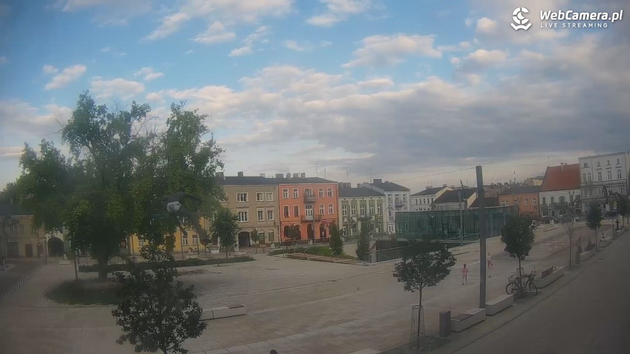 CZĘSTOCHOWA - widok na Stary Rynek - 16 lipiec 2025, 19:32