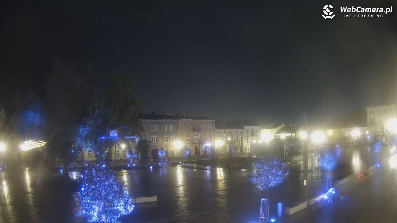 CZĘSTOCHOWA - widok na Stary Rynek - 11 czerwiec 2025, 00:03