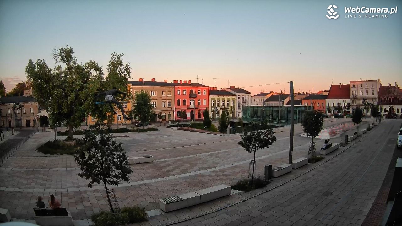 CZĘSTOCHOWA - widok na Stary Rynek - 08 lipiec 2026, 20:33