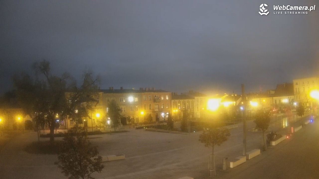 CZĘSTOCHOWA - widok na Stary Rynek - 18 wresień 2025, 19:30