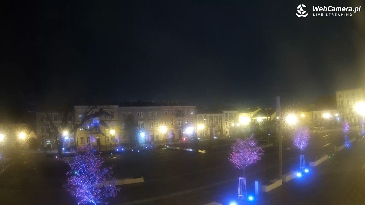 CZĘSTOCHOWA - widok na Stary Rynek - 03 listopad 2025, 21:27