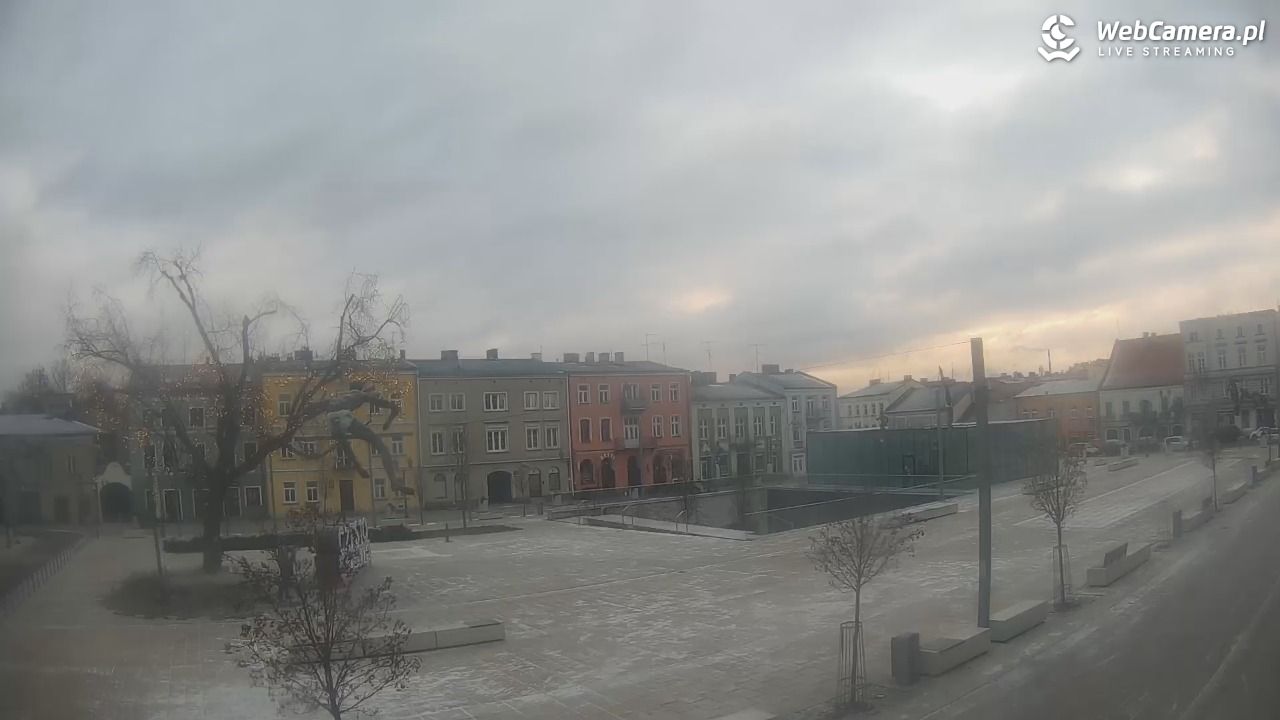 CZĘSTOCHOWA - widok na Stary Rynek - 31 grudzień 2025, 08:56