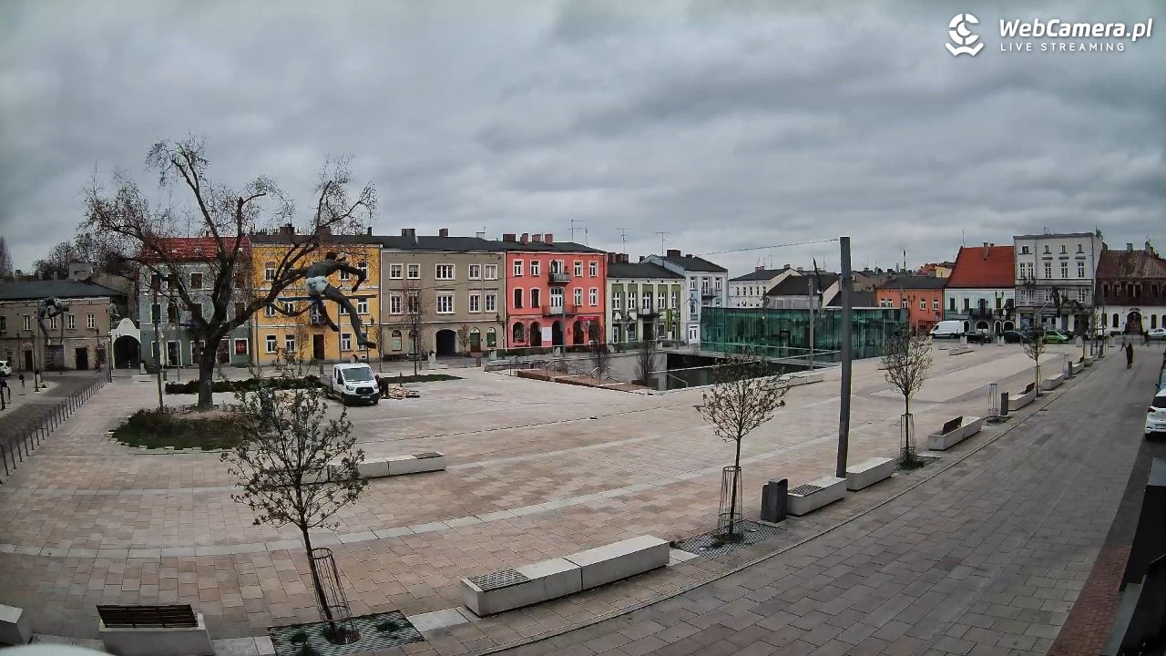 CZĘSTOCHOWA - widok na Stary Rynek - 08 kwiecień 2026, 09:51