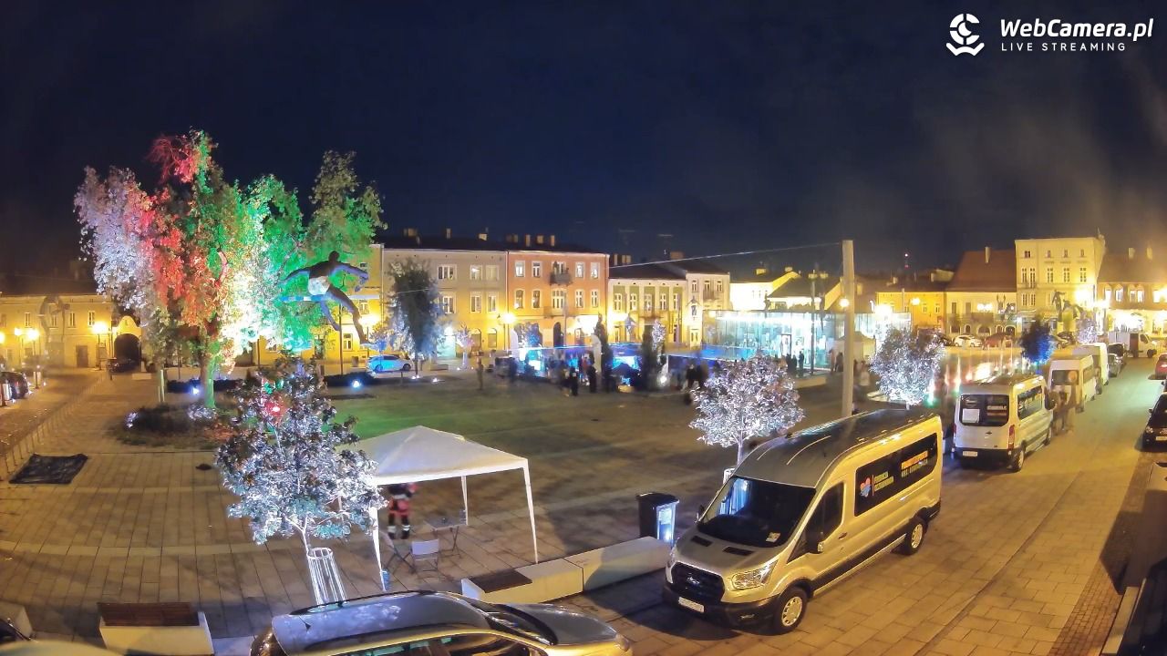CZĘSTOCHOWA - widok na Stary Rynek - 22 sierpień 2026, 21:08