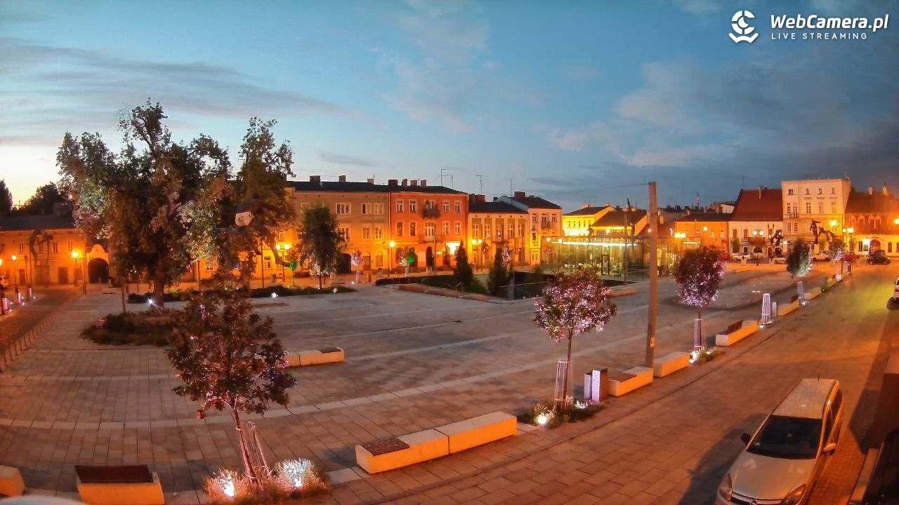 CZĘSTOCHOWA - widok na Stary Rynek - 05 lipiec 2026, 03:54