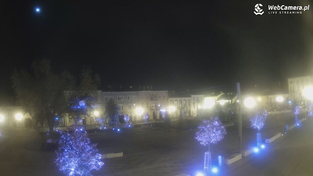 CZĘSTOCHOWA - widok na Stary Rynek - 17 wresień 2025, 04:10