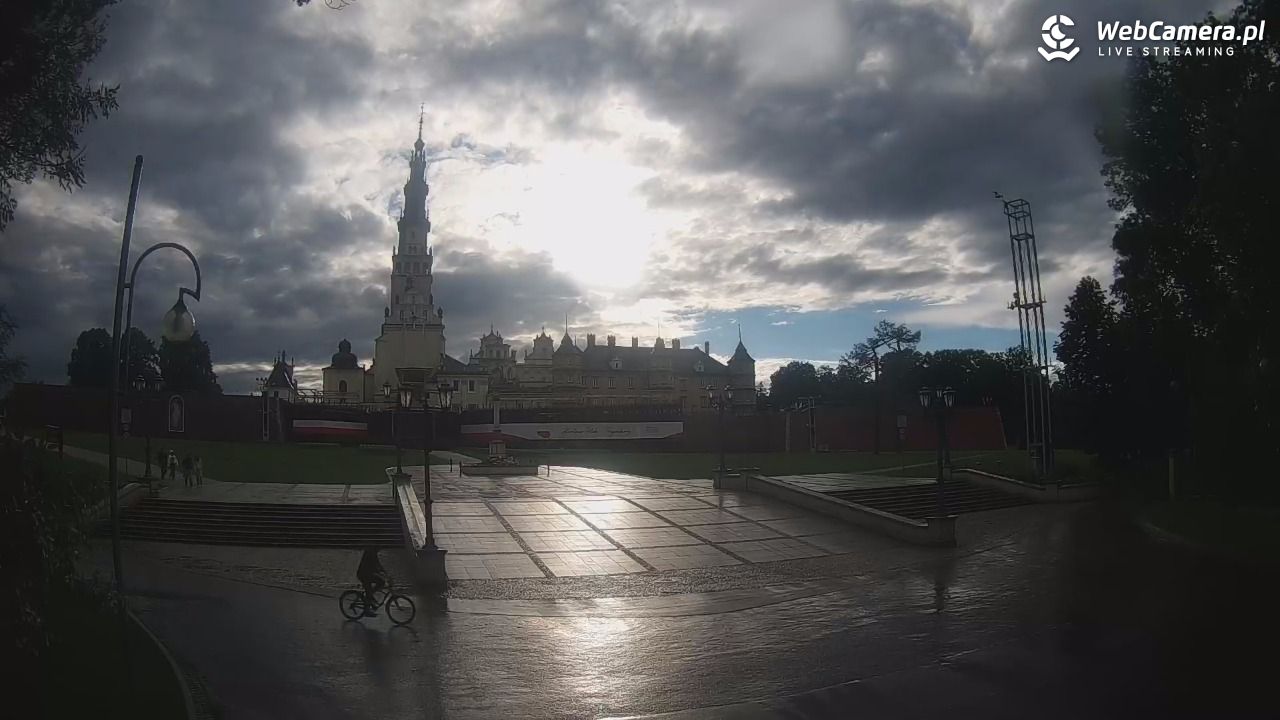 CZĘSTOCHOWA - widok na JASNĄ Górę - 14 czerwiec 2026, 18:56