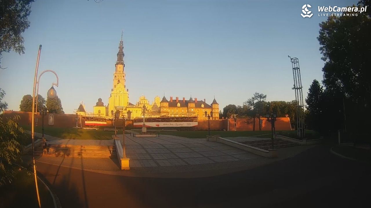 CZĘSTOCHOWA - widok na JASNĄ Górę - 08 wresień 2026, 06:33
