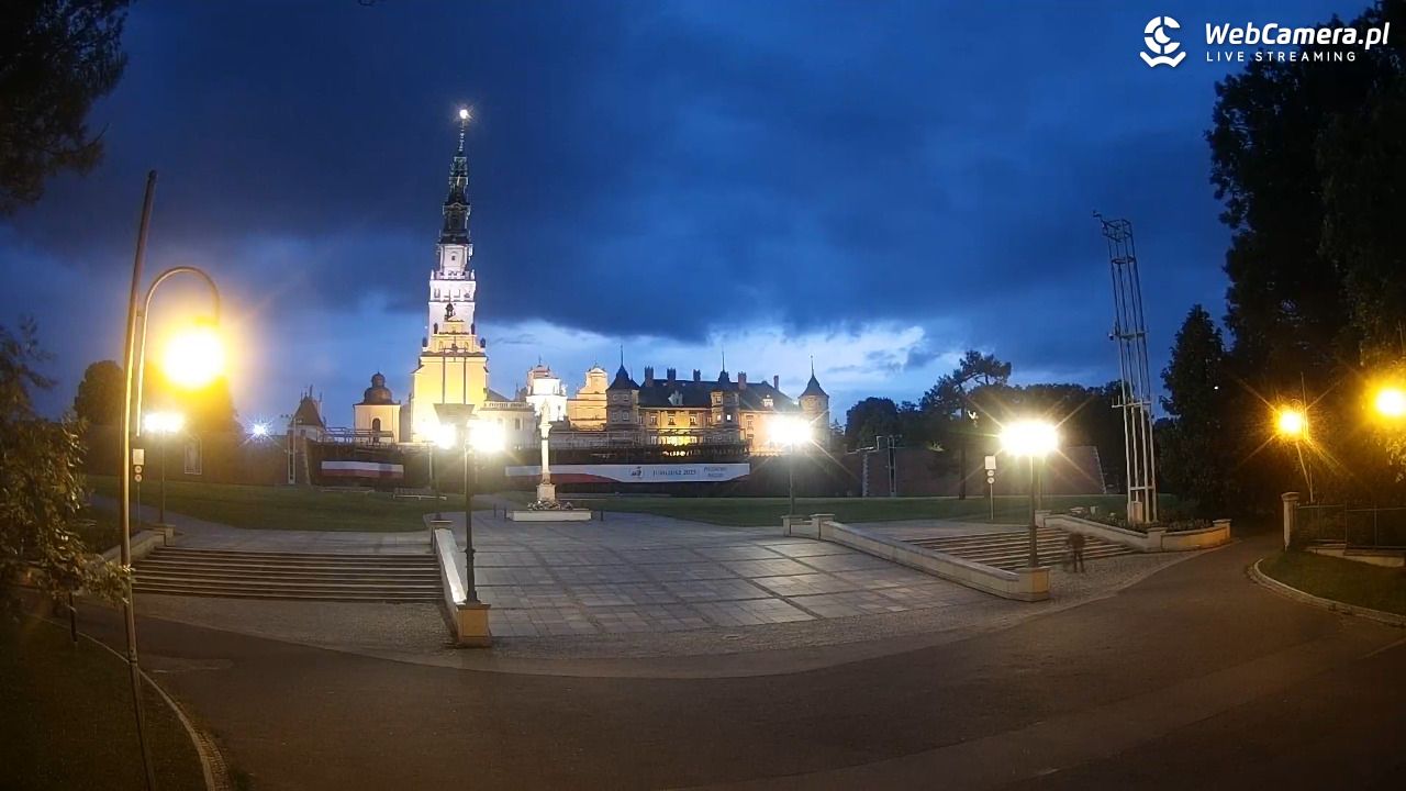 CZĘSTOCHOWA - widok na JASNĄ Górę - 08 czerwiec 2025, 21:29