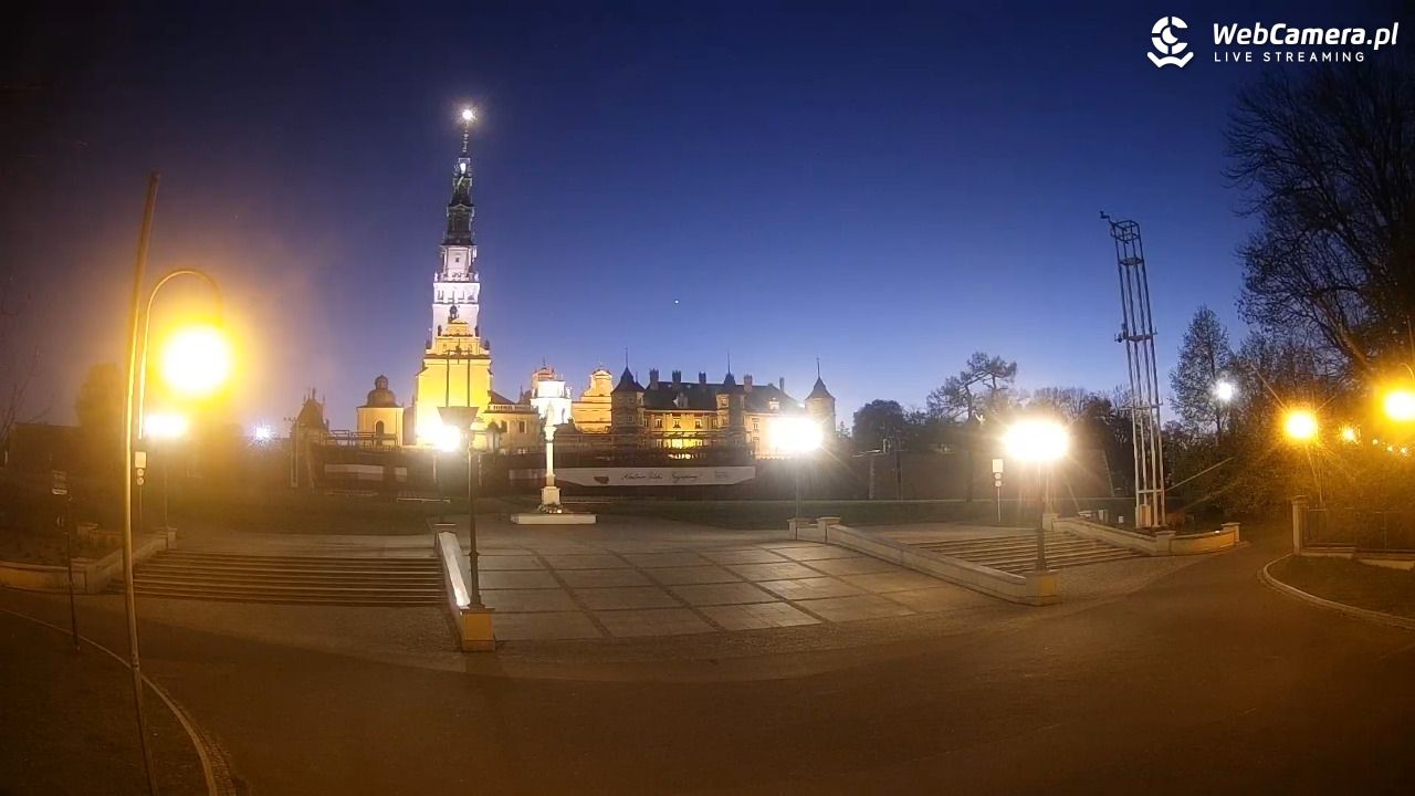 CZĘSTOCHOWA - widok na JASNĄ Górę - 28 kwiecień 2026, 20:53
